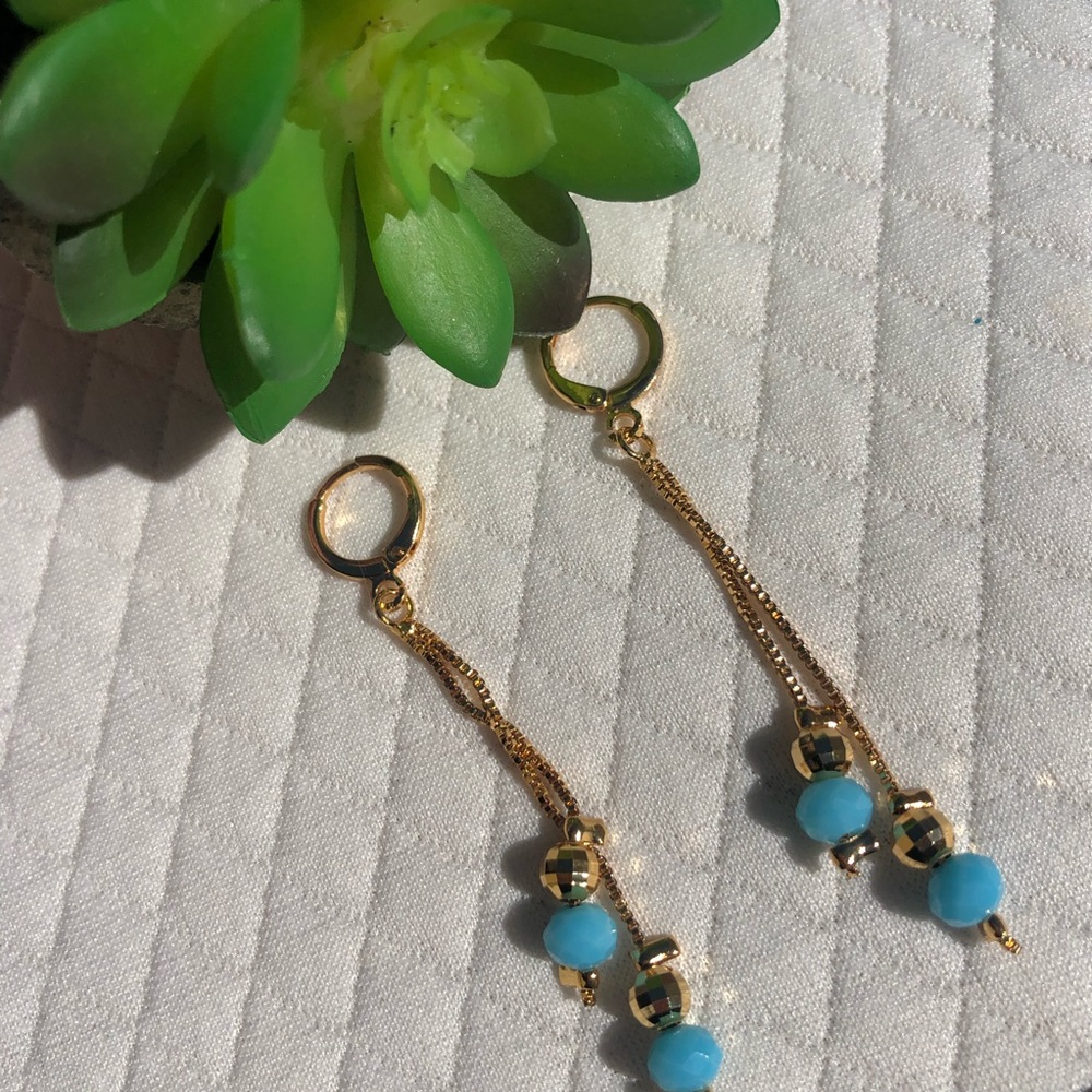 Beautiful drop lightweight earrings 💙